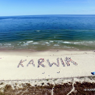 179 osób tworzy MEGA NAPIS